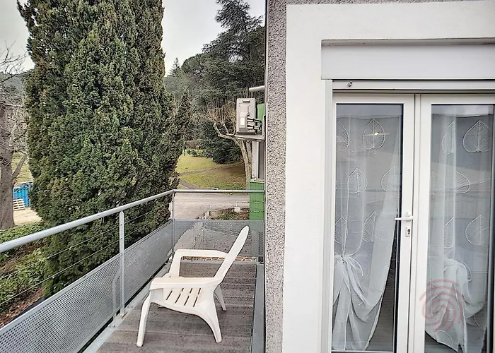Διαμέρισμα F2 Climatise Avec Terrasse, Proche Thermes Et Centre-ville, Animaux Acceptes, A - Fr-1-451-4 Lamalou-les-Bains